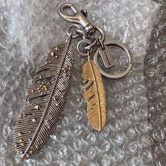 Coach RARE  Metallic Feather Keychain - Picture 2 of 8